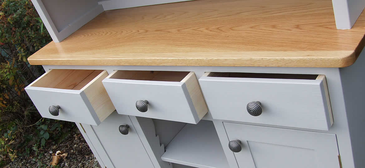 shaker kitchen dresser with 3 drawers and oak worktop
